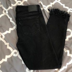 Levi’s 711 Jeans